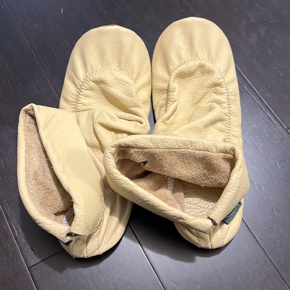 Footskins Shoes Footskins Moccasin Slippers Poshmark